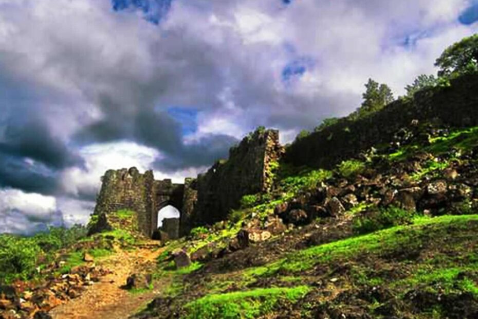 Hidden Gems: 5 Underrated Hill Stations in India You Must Explore!