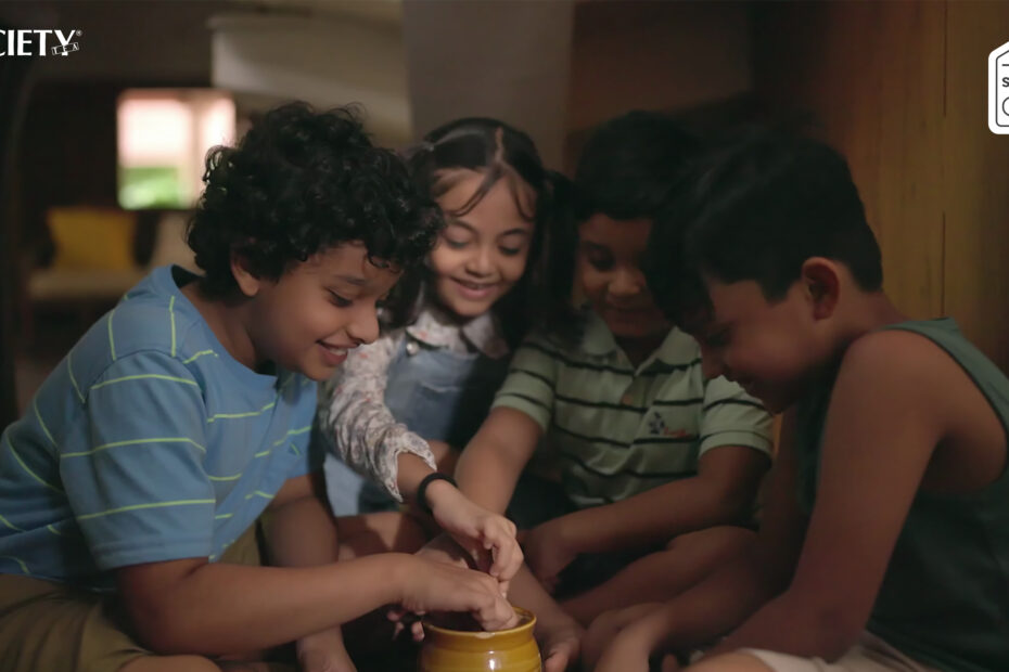 Society Tea Unveils New TVC for Spice Secrets: "Guzre Dinon Ko Thoda Sa Chakh Lo"