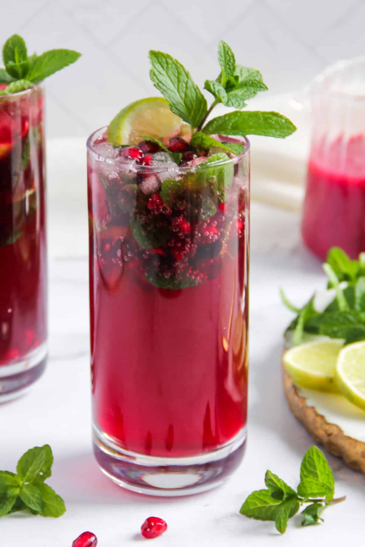 Pomegranate Mojito – A Sweet & Tangy Delight!