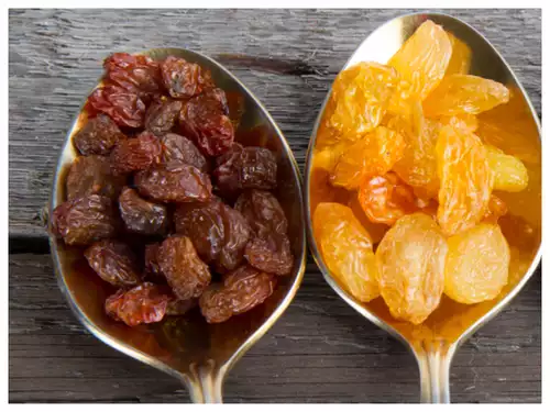 Why You Should Be Eating Raisins This Summer
