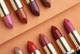 Trendy Lip Shades to Try This Summer