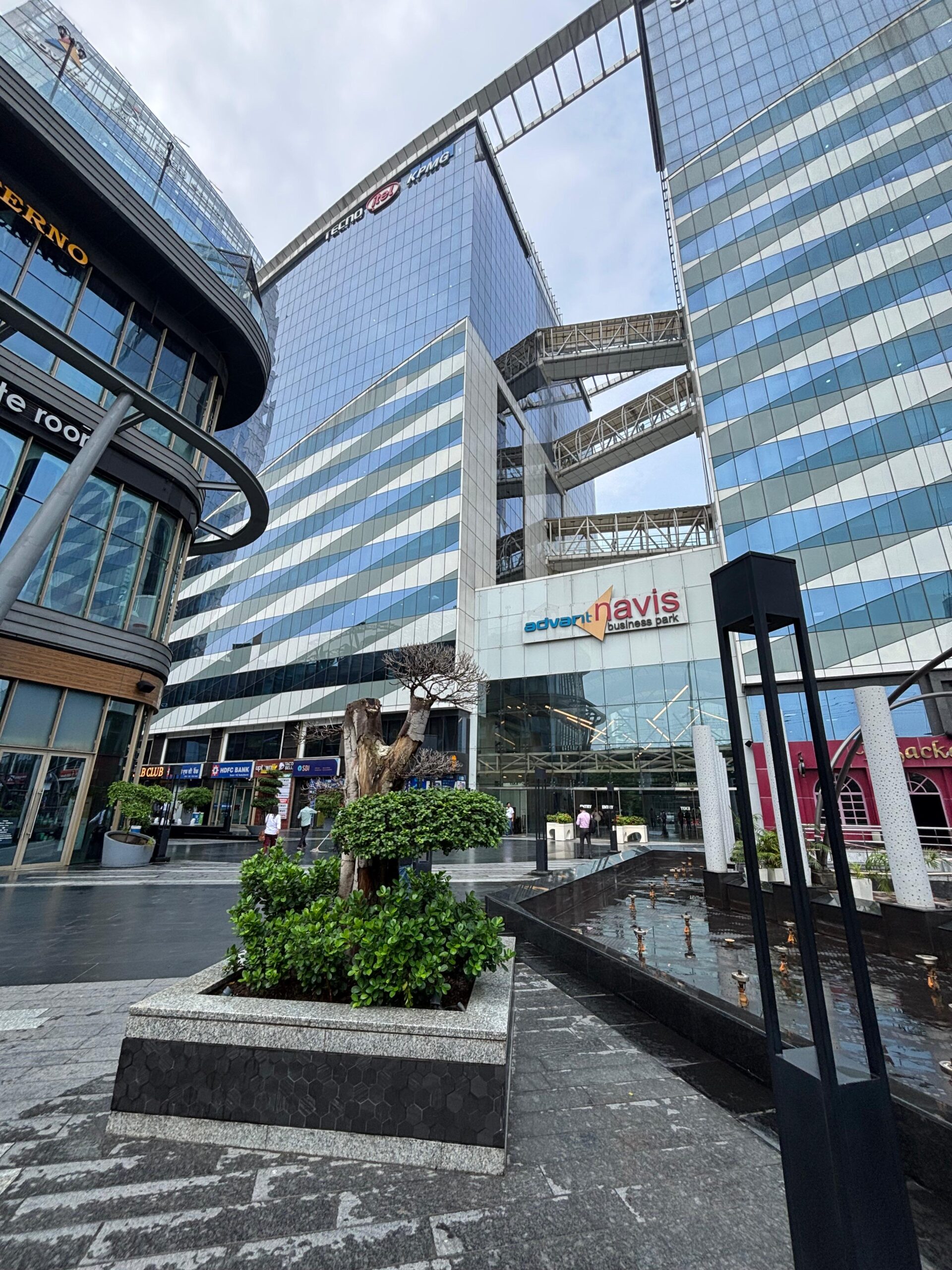 Uptown by Advant: Noida’s Trending Hub for Food, Fashion, and Urban Vibes